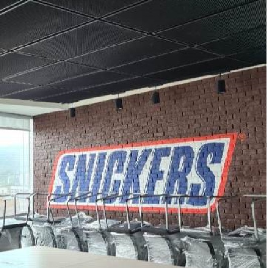 Офис компании Snickers